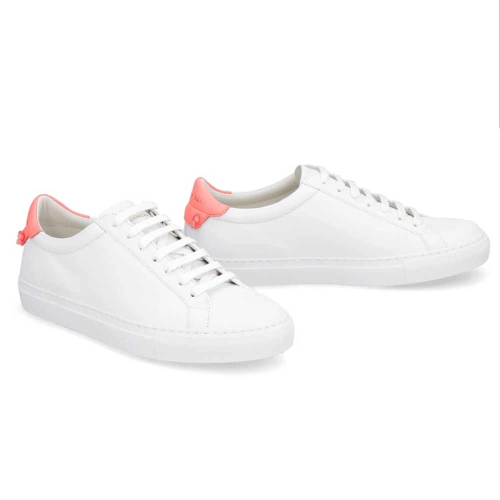 WHITE GIVENCHY SNEAKERS / BRAND NEW / SIZE 36